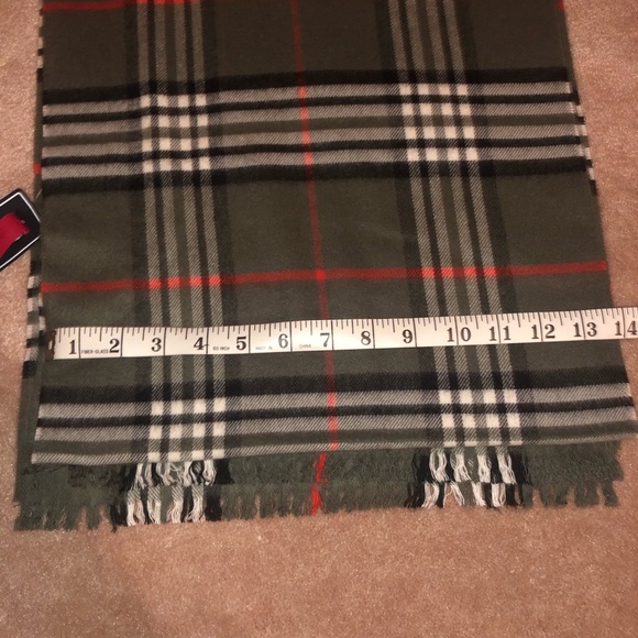 V. FRAAS Plaid Scarf NWT - Picture 4 of 5